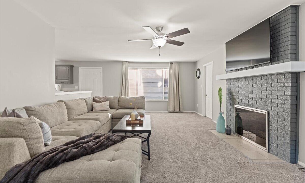 Photo of Livingroom in Lake Orion
