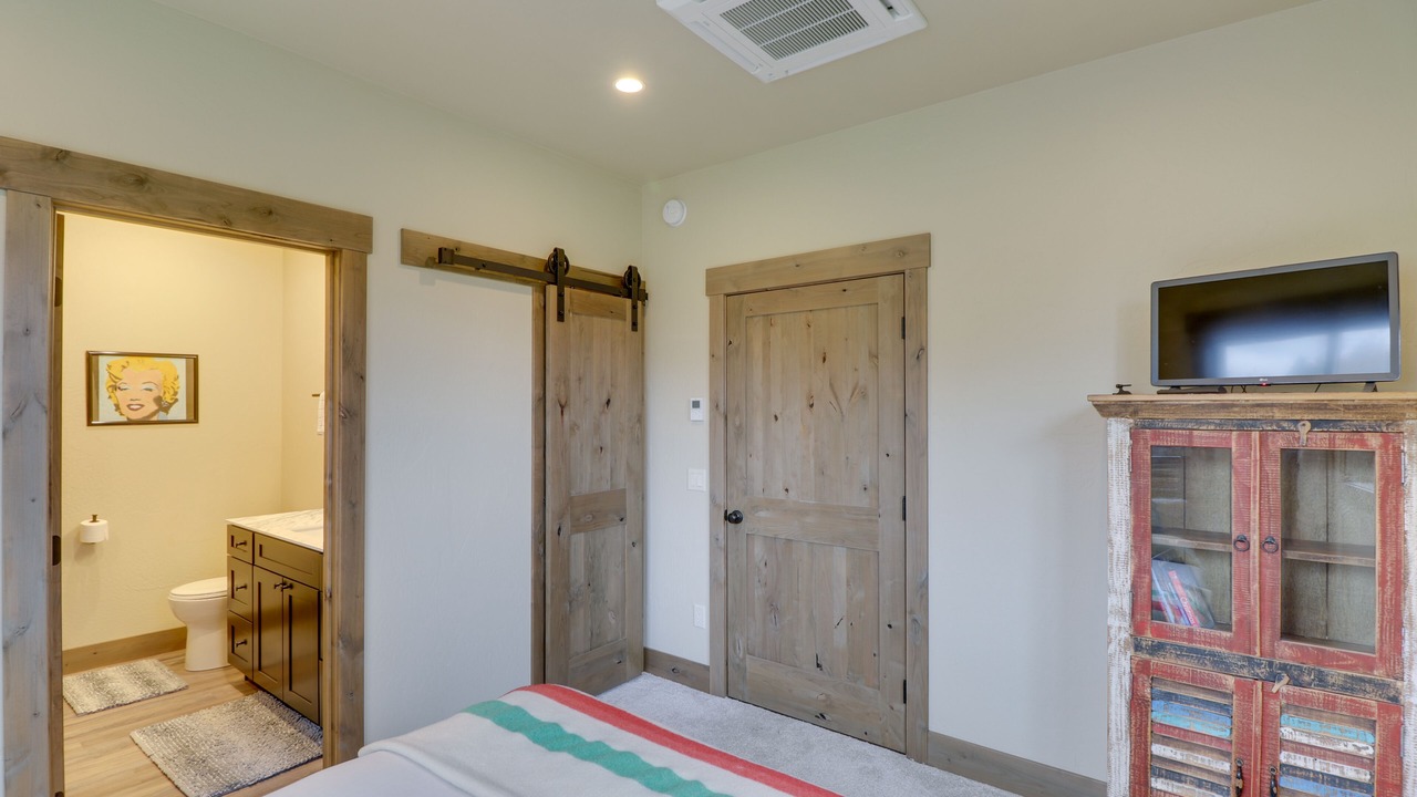 Photo of Bedroom in Woods Bay