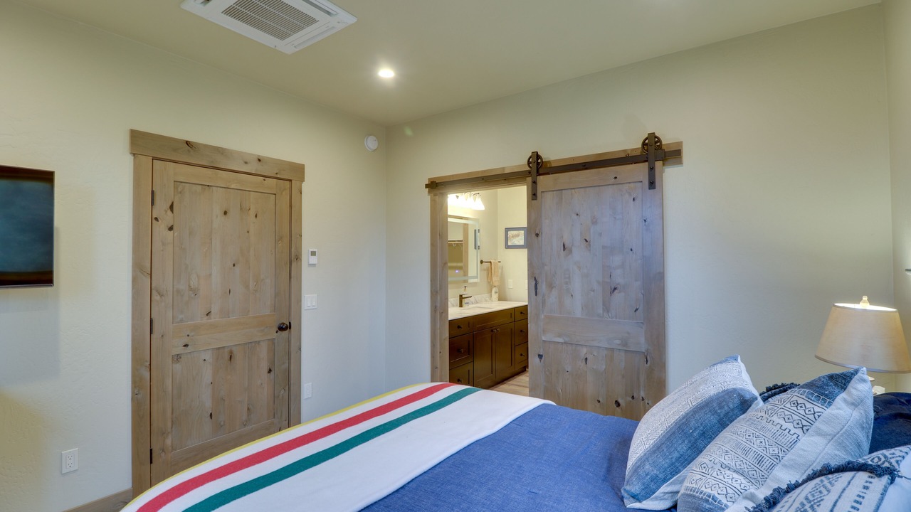 Photo of Bedroom in Woods Bay