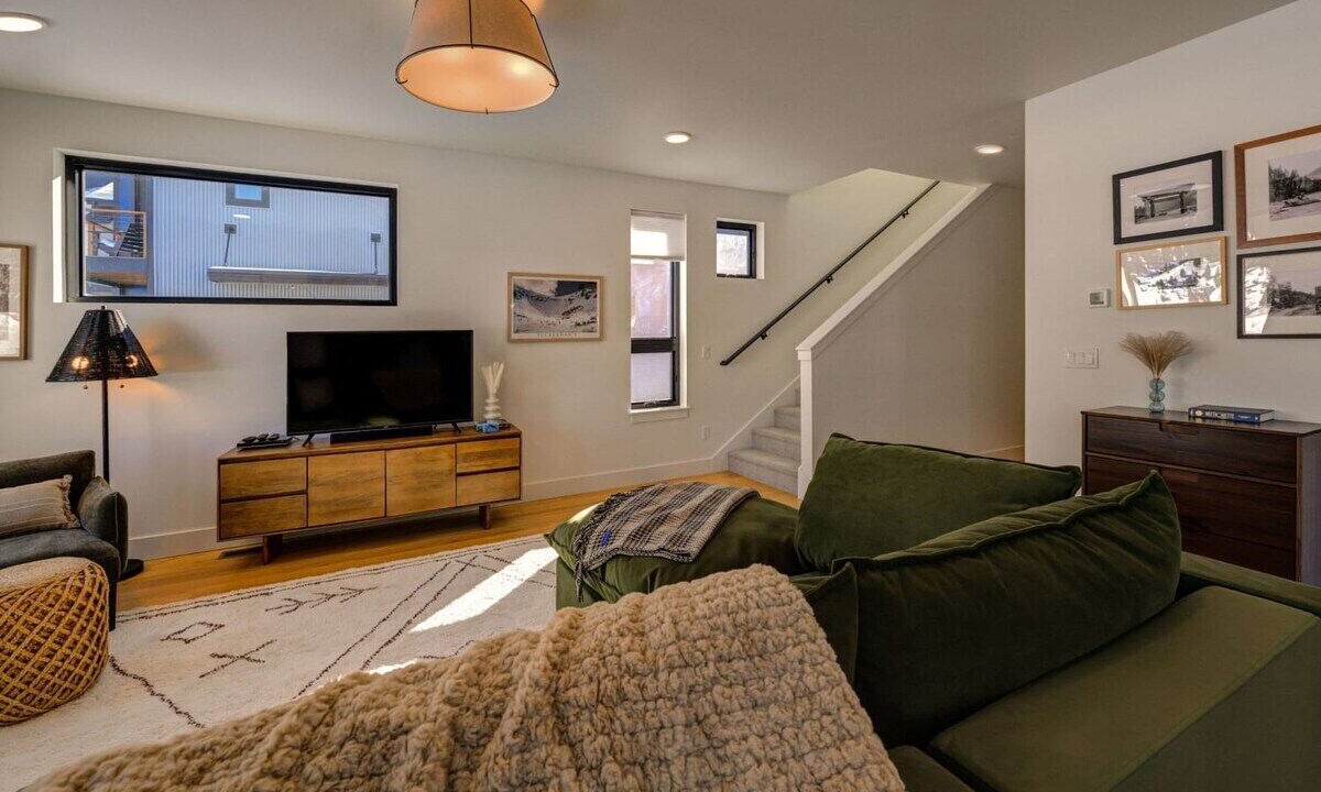 Photo of Livingroom in Gallatin Gateway