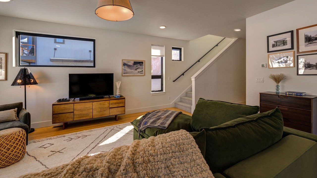 Photo of Livingroom in Big Sky
