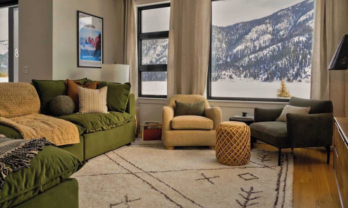 Photo of Livingroom in Gallatin Gateway