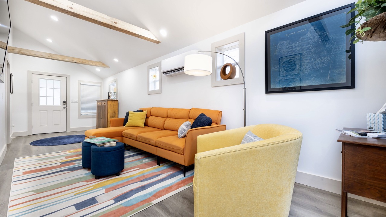 Photo of Livingroom in Lakeview