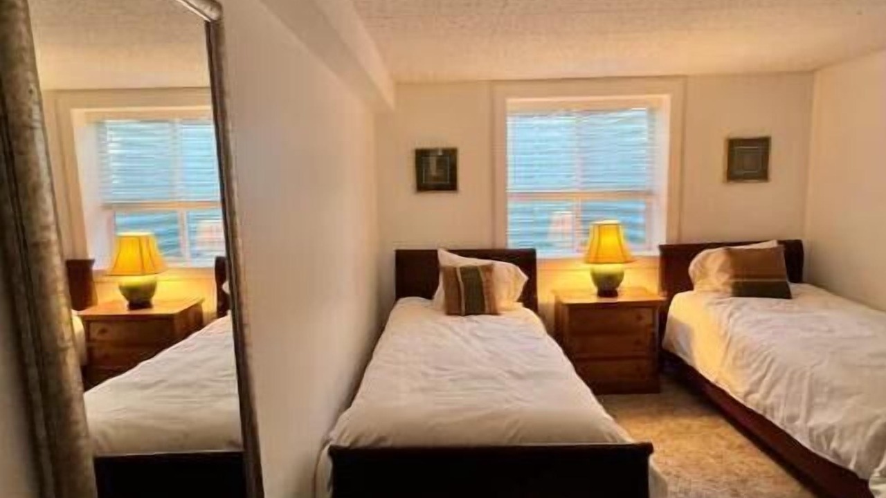 Photo of Bedroom in University District