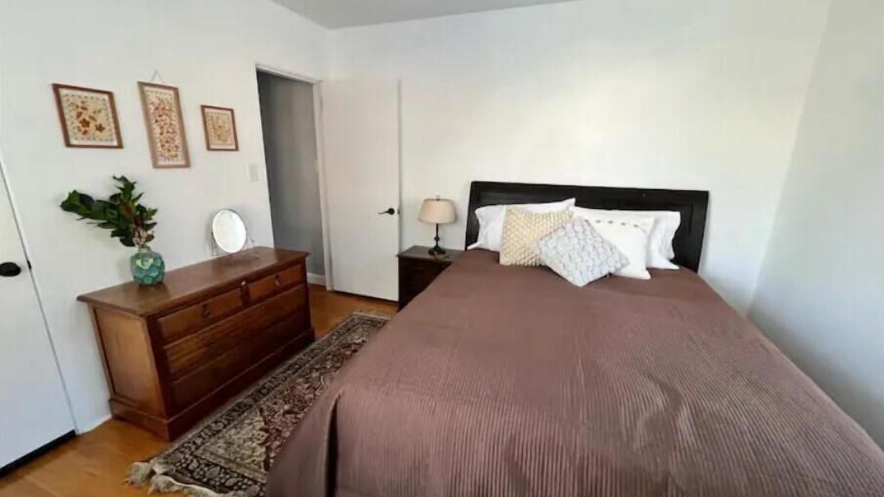 Photo of Bedroom in University District