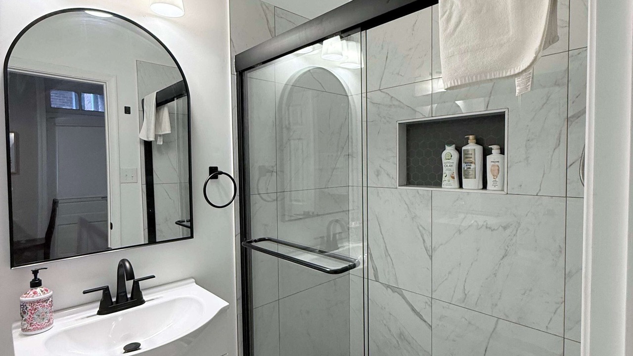 Photo of Bathroom in Museum District