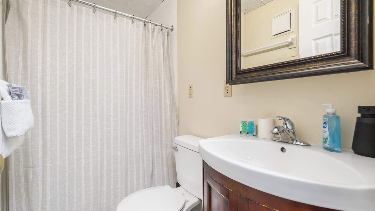 Photo of Bathroom in University District