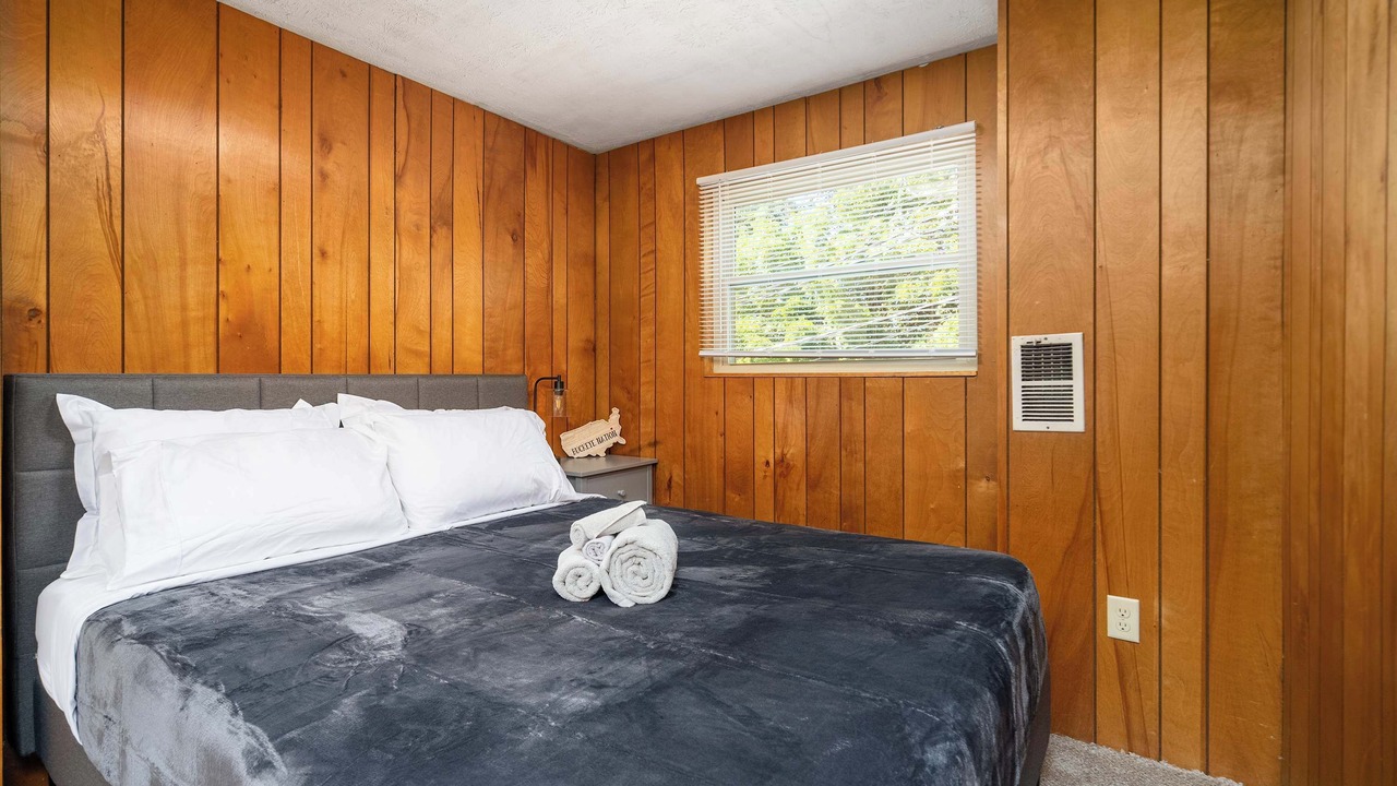 Photo of Bedroom in University District