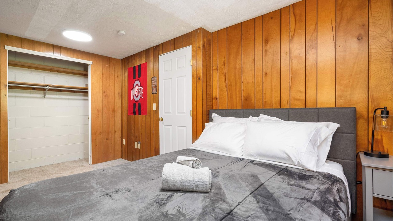 Photo of Bedroom in University District