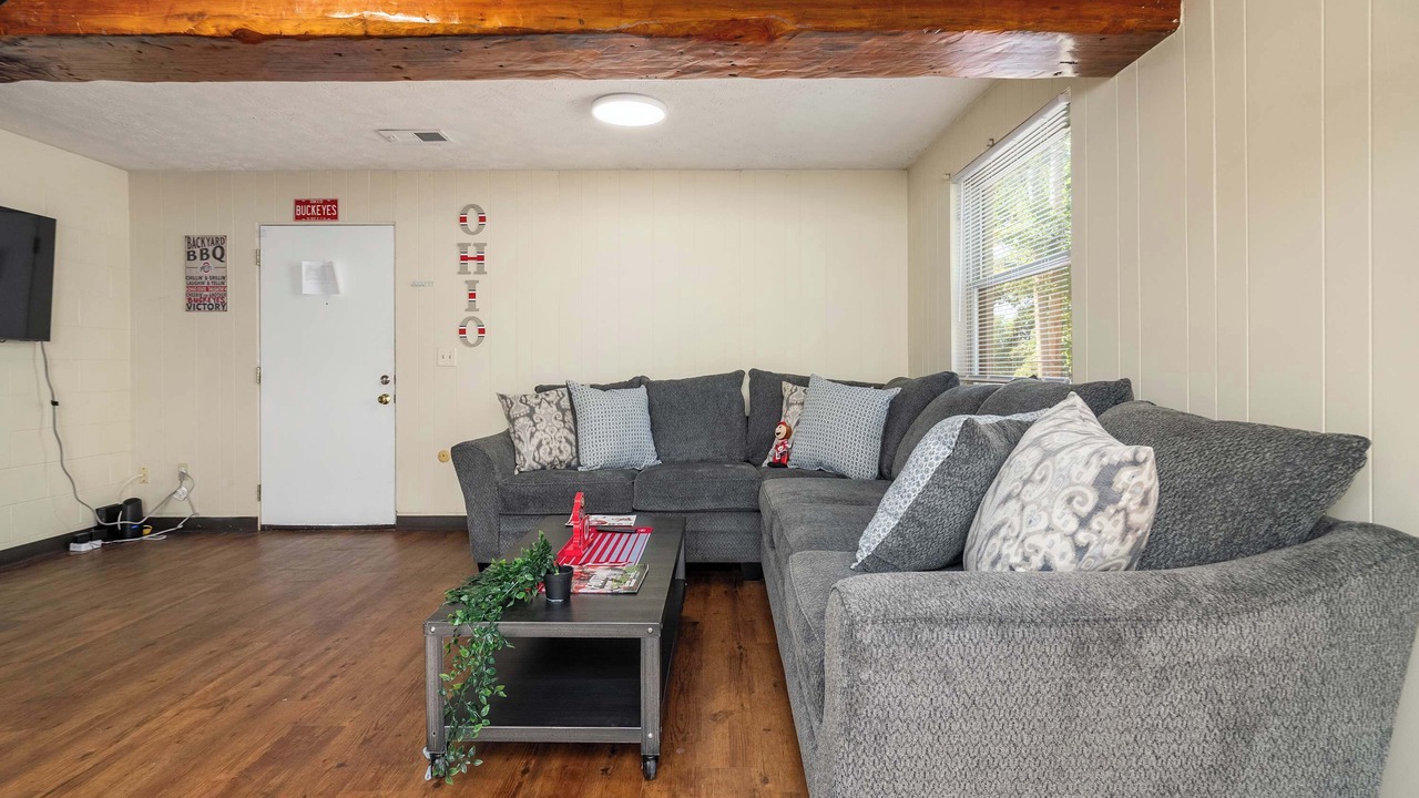 Photo of Livingroom in University District
