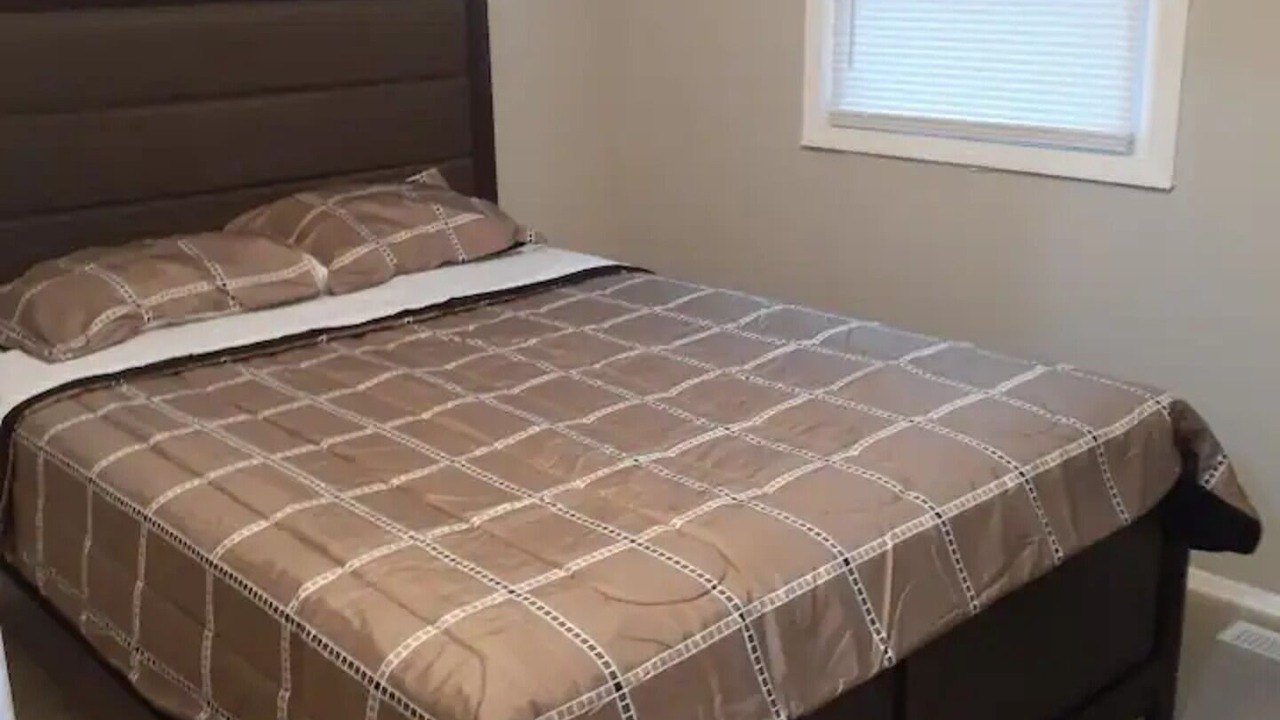 Photo of Bedroom in Lawrence