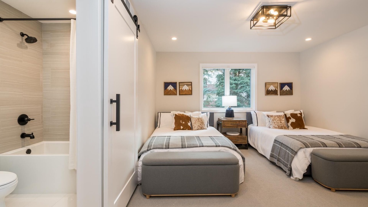 Photo of Bedroom in Twin Creeks