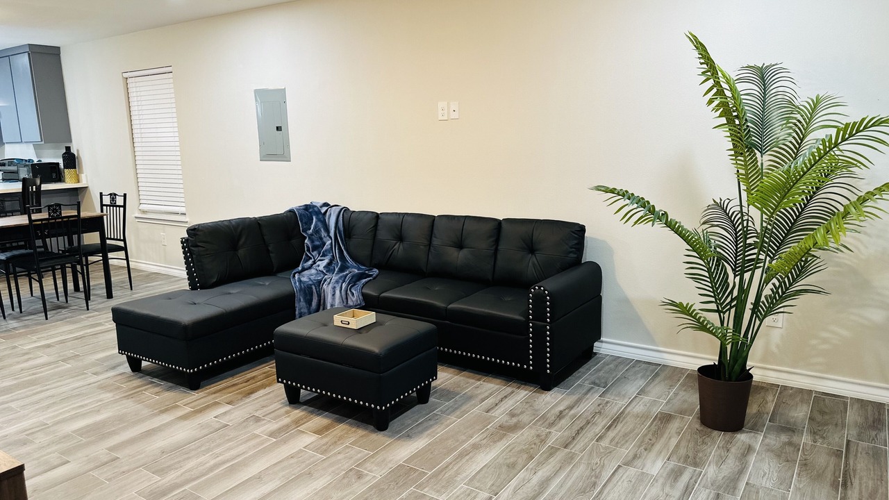 Photo of Livingroom in Brownsville