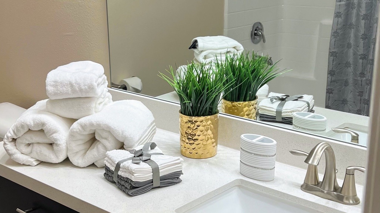 Photo of Bathroom in Fox Hills