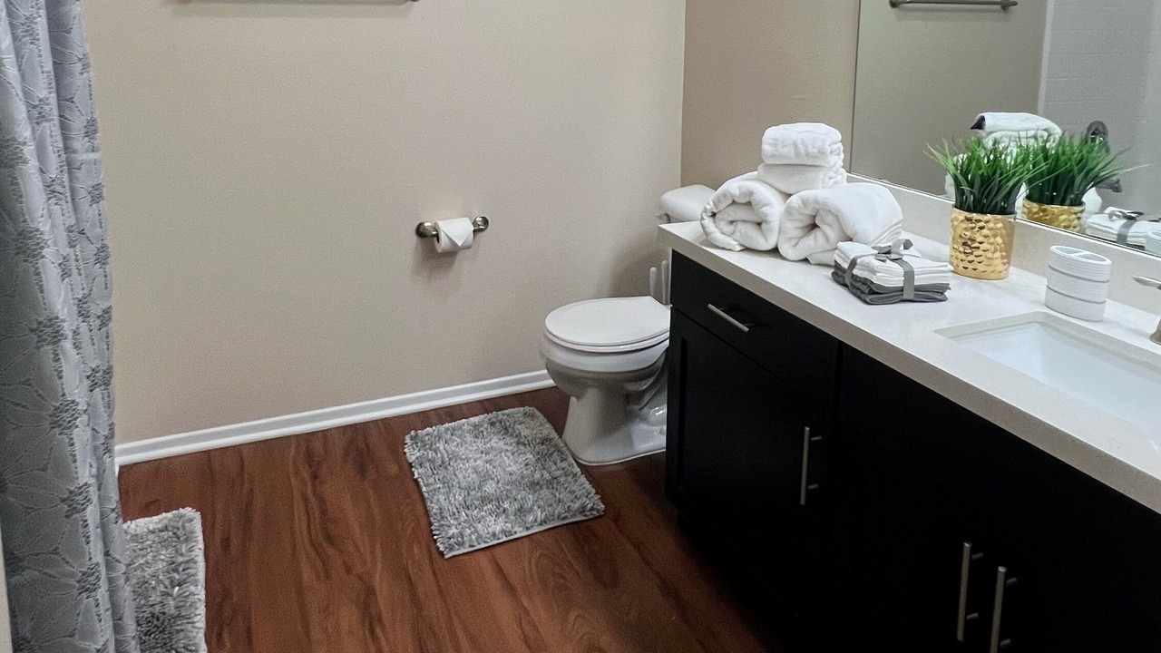 Photo of Bathroom in Fox Hills