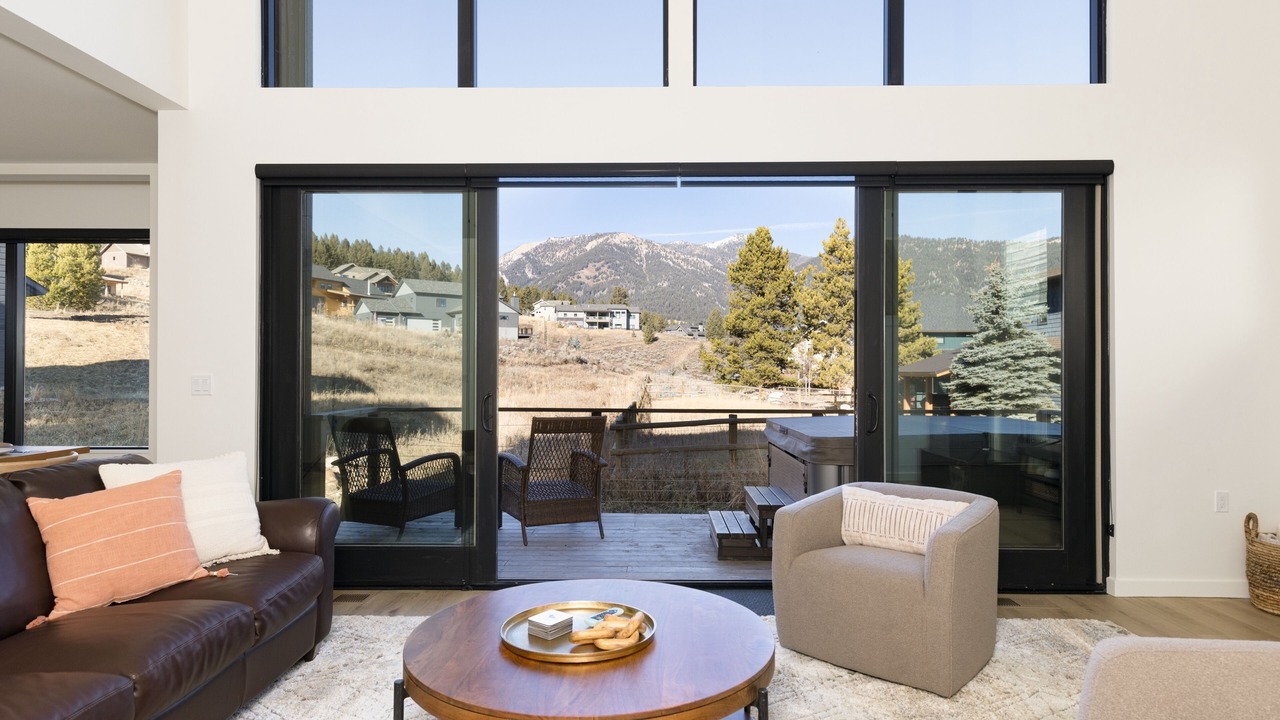 Photo of Livingroom in Big Sky