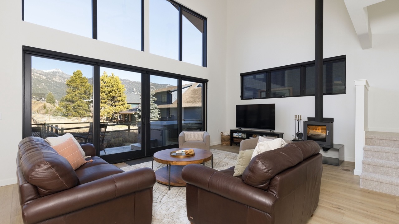 Photo of Livingroom in Big Sky