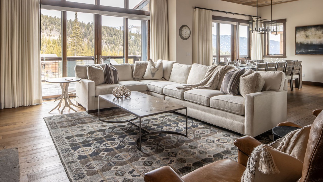 Photo of Livingroom in Spanish Peaks