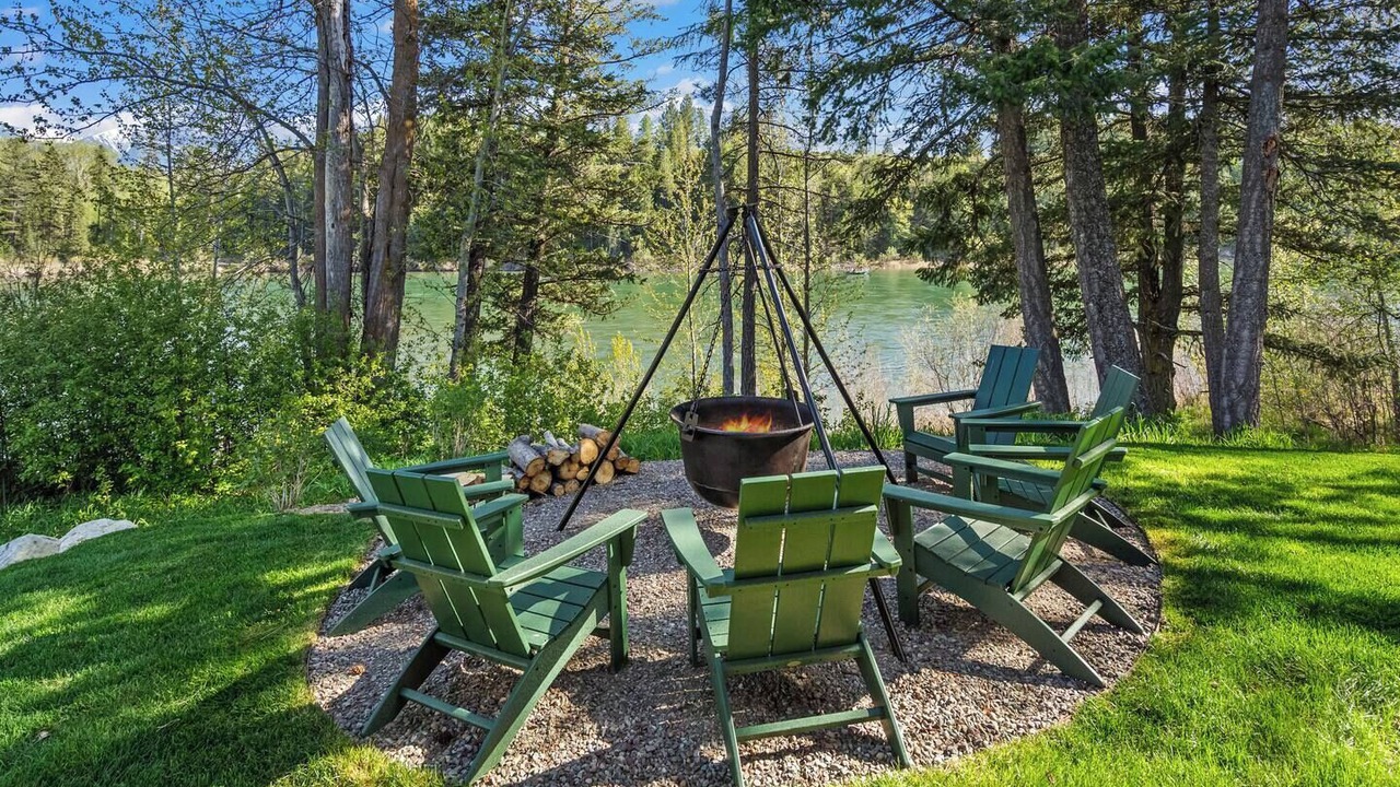 Photo of Outdoor in Columbia Falls