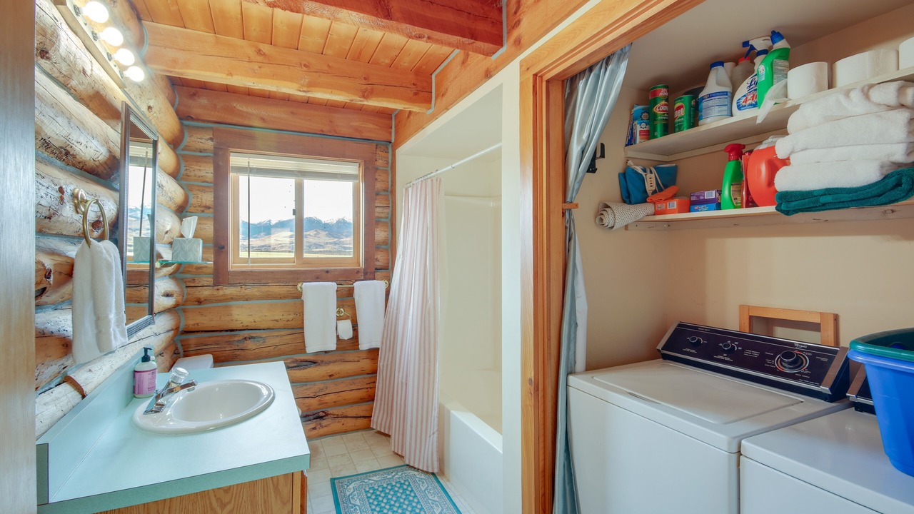 Photo of Bathroom in Pray