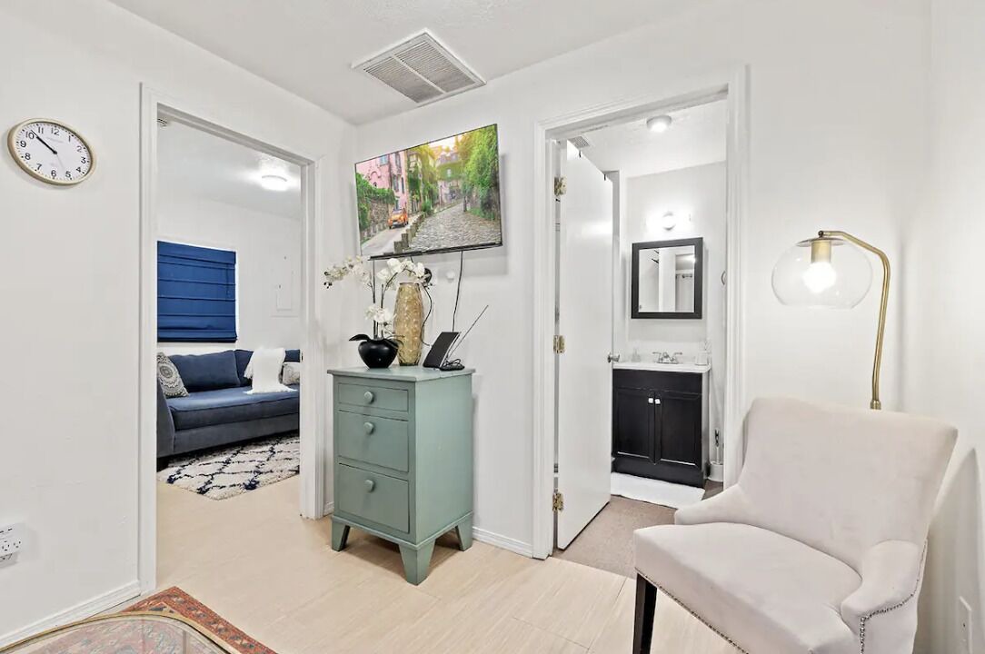 Photo of Livingroom in North End