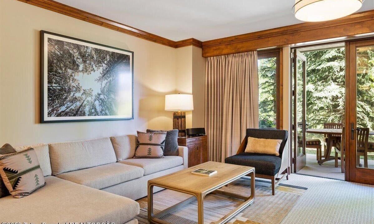 Photo of Livingroom in Granite Ridge