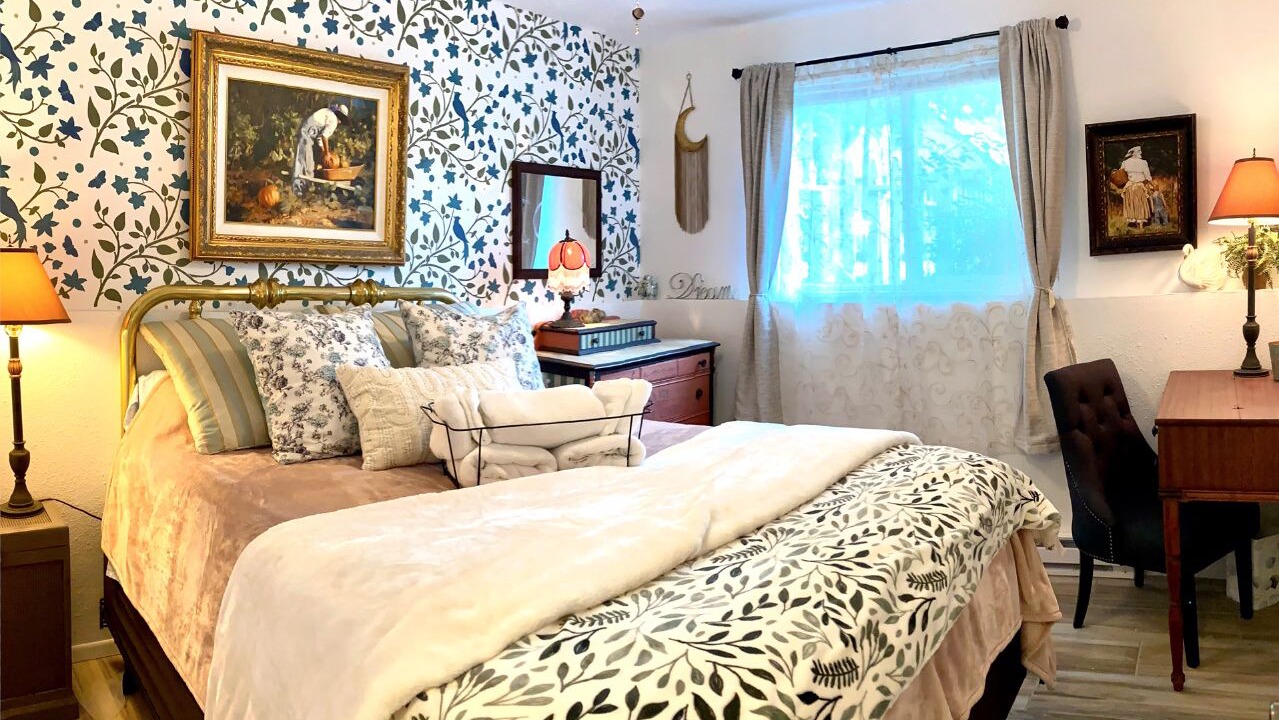 Photo of Bedroom in South Perry District