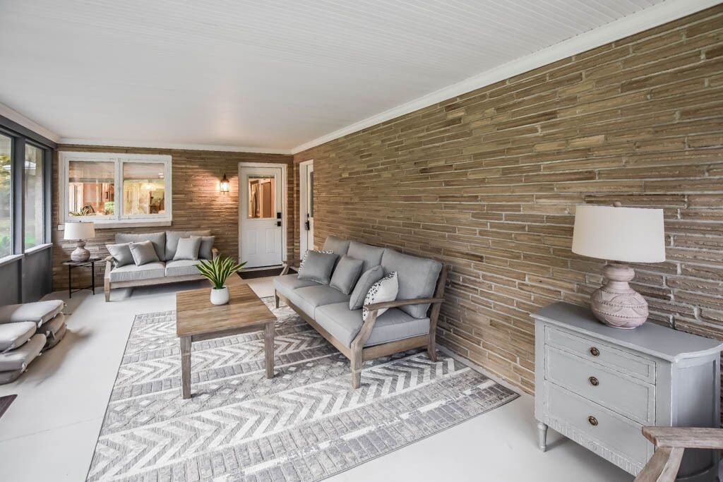 Photo of Livingroom in North Canton