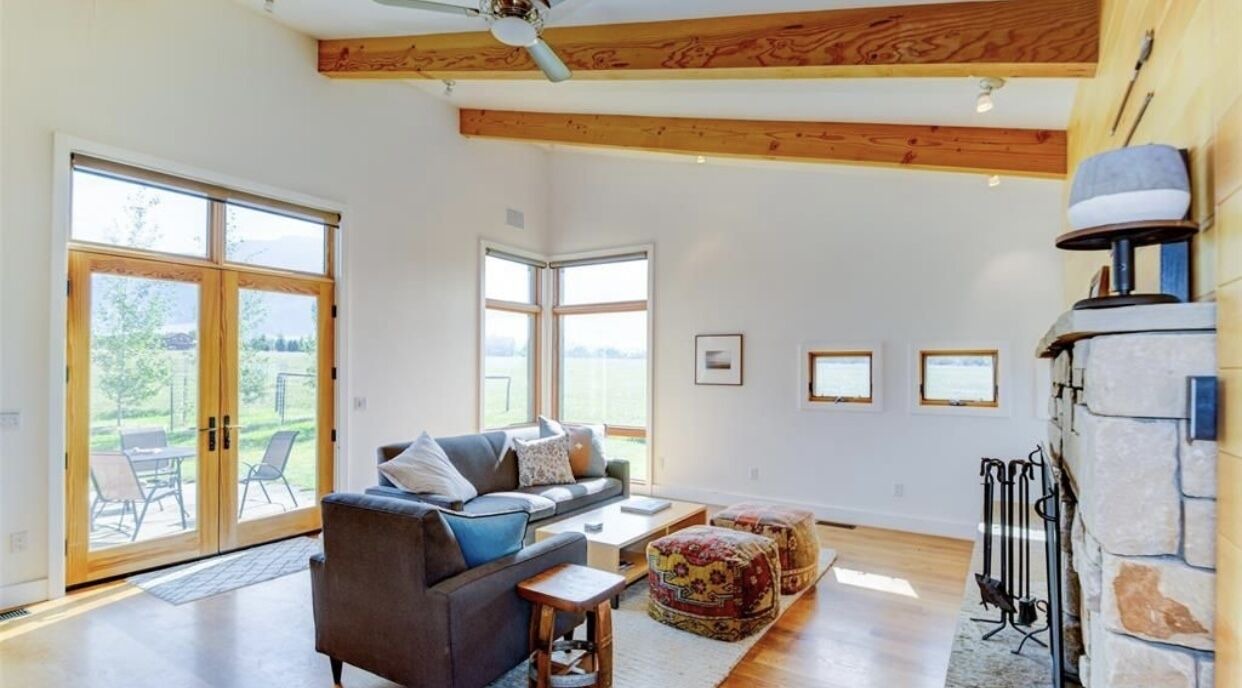 Photo of Livingroom in Livingston