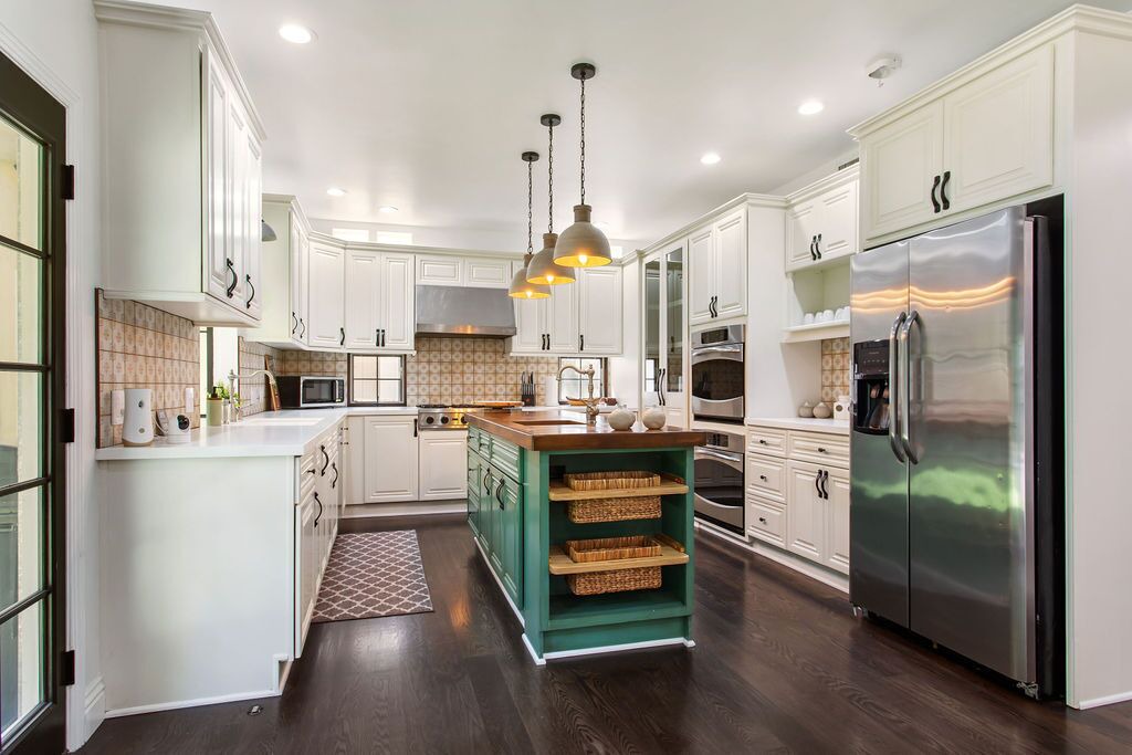 Photo of Kitchen in Beverly Glen
