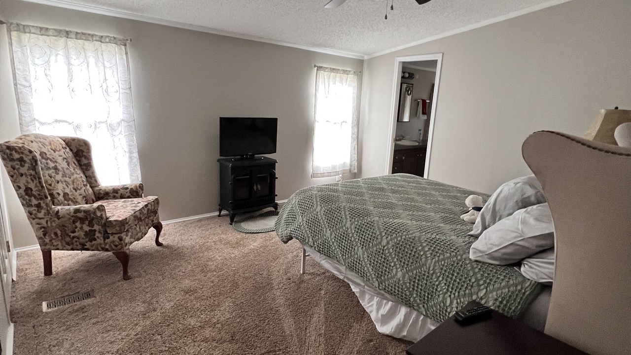 Photo of Bedroom in Bowling Green