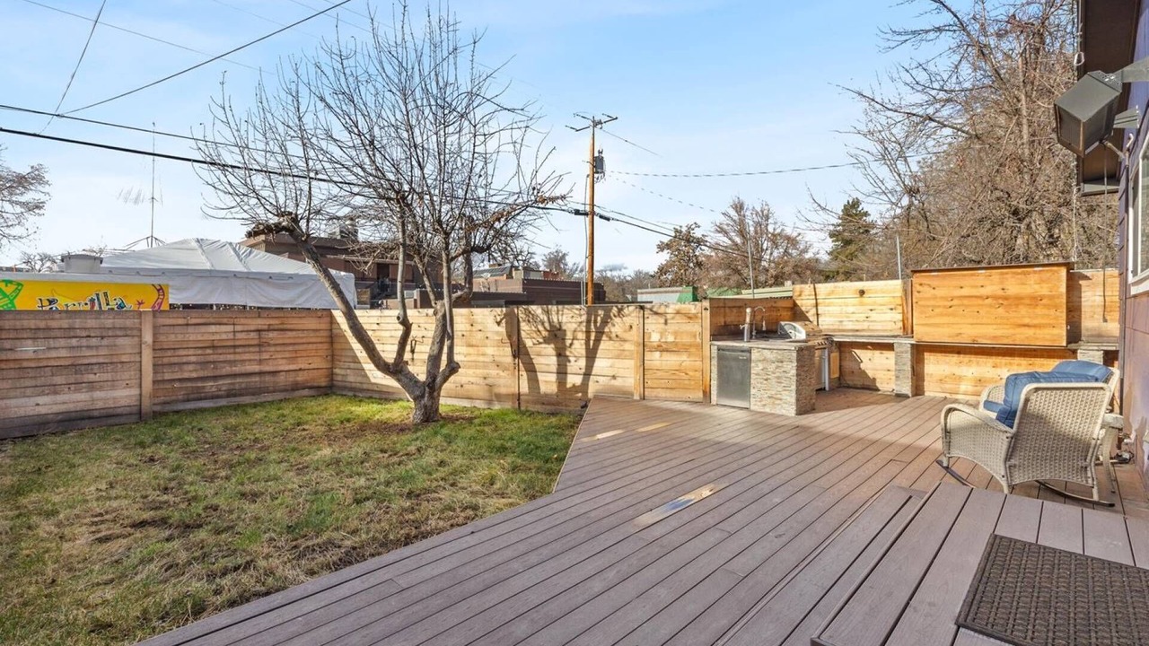 Photo of Patio Balcony in North End