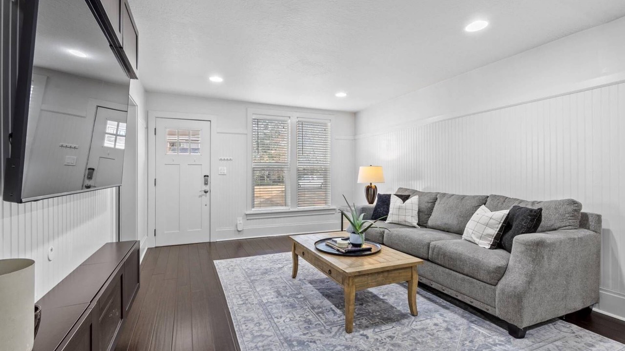 Photo of Livingroom in North End