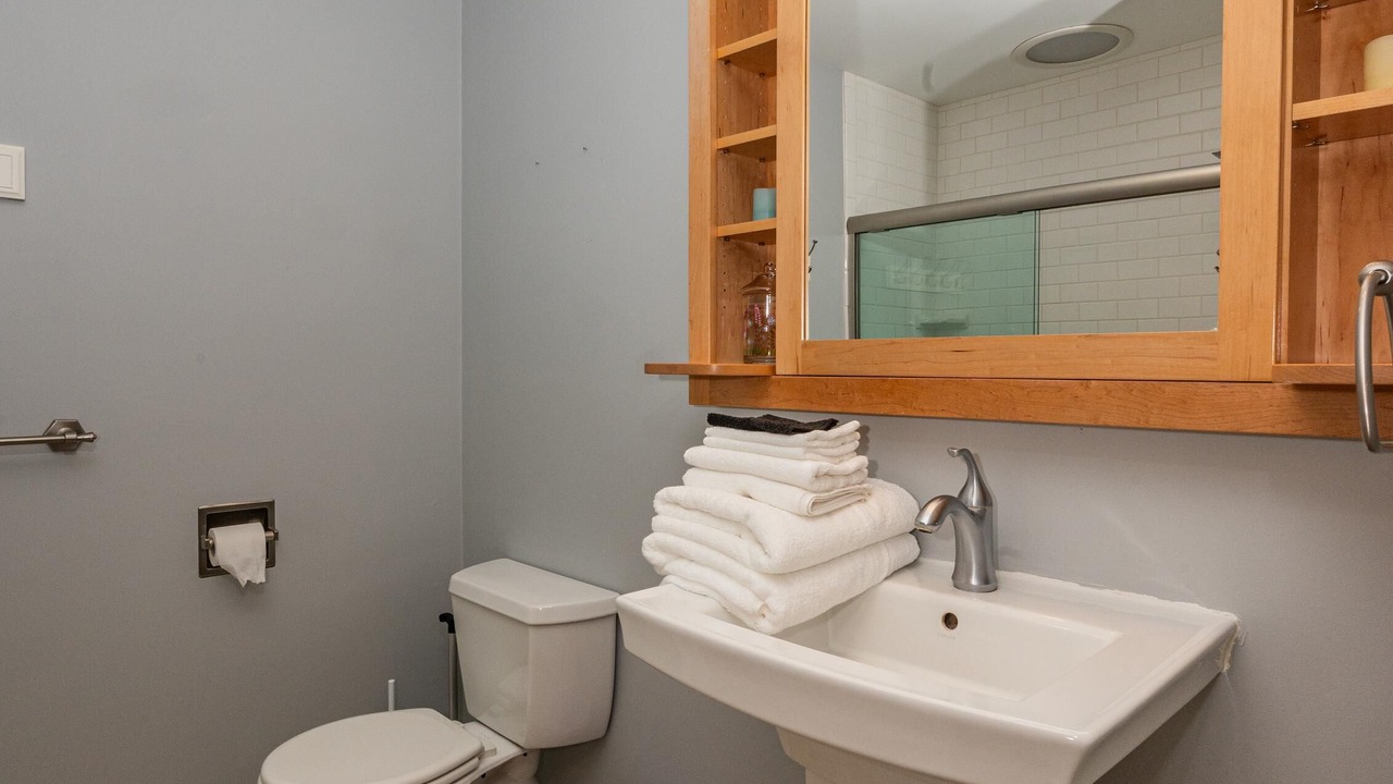 Photo of Bathroom in Gnaw Bone