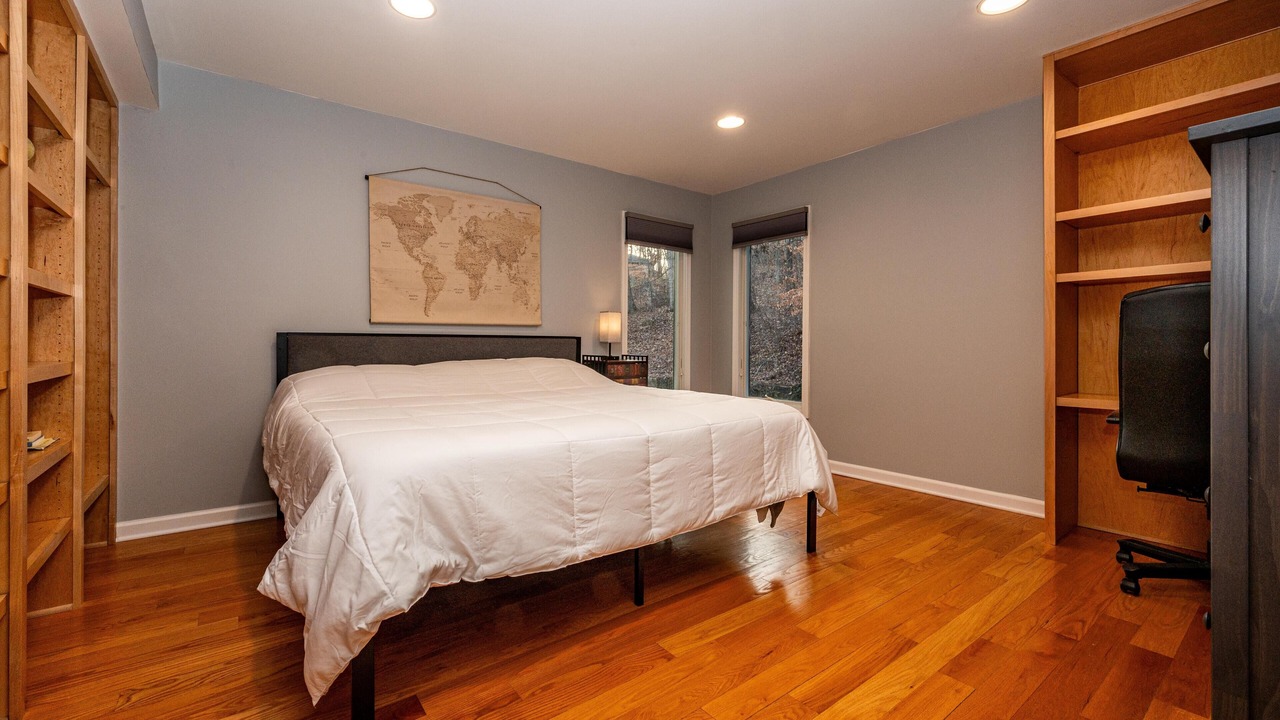 Photo of Bedroom in Gnaw Bone