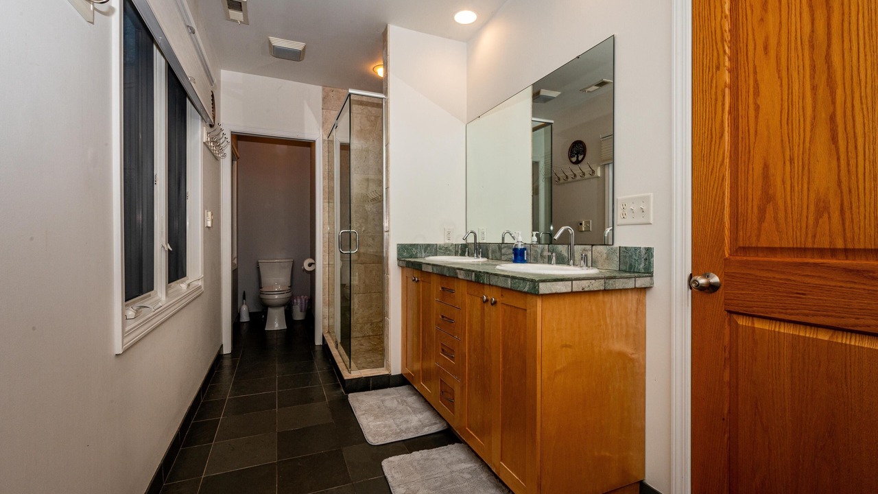 Photo of Bathroom in Gnaw Bone