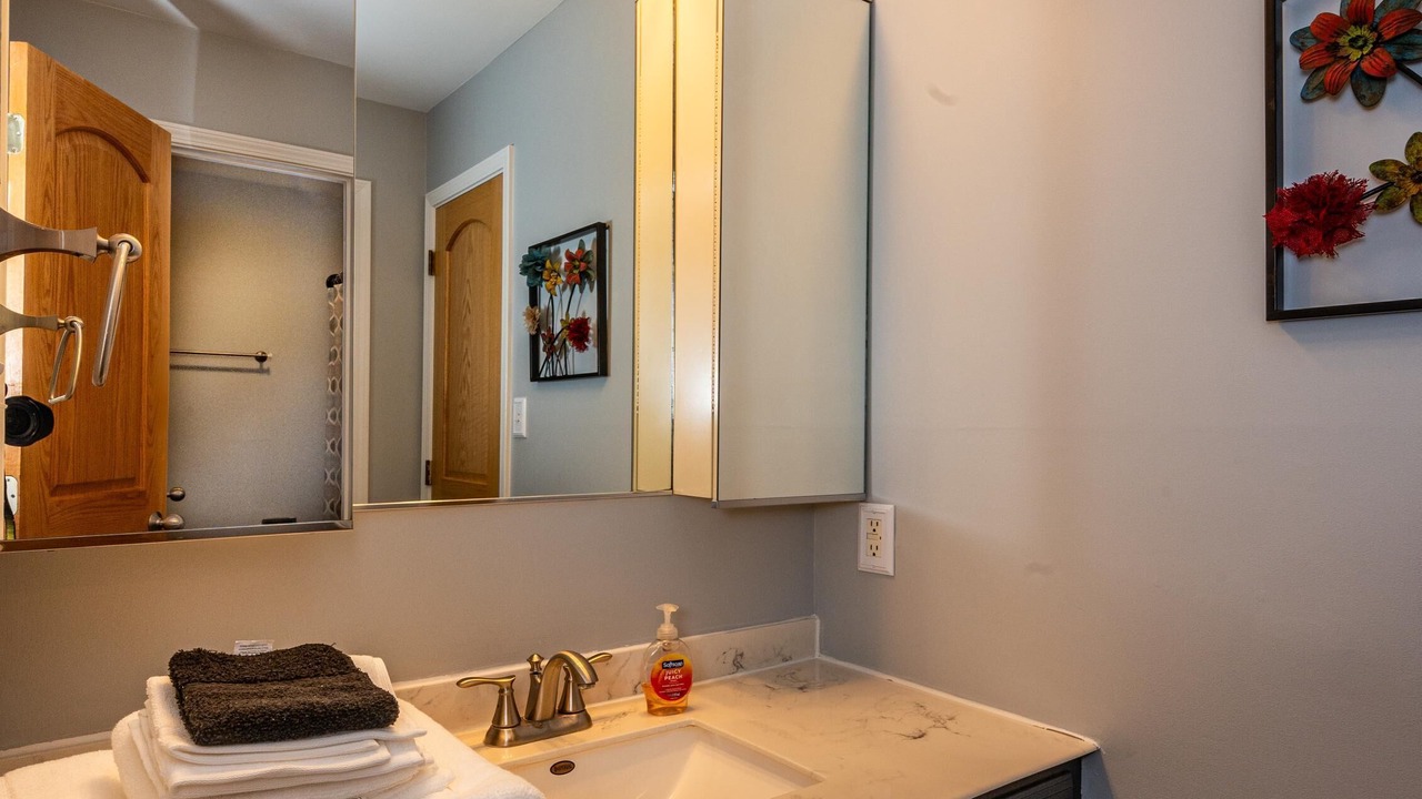 Photo of Bathroom in Gnaw Bone