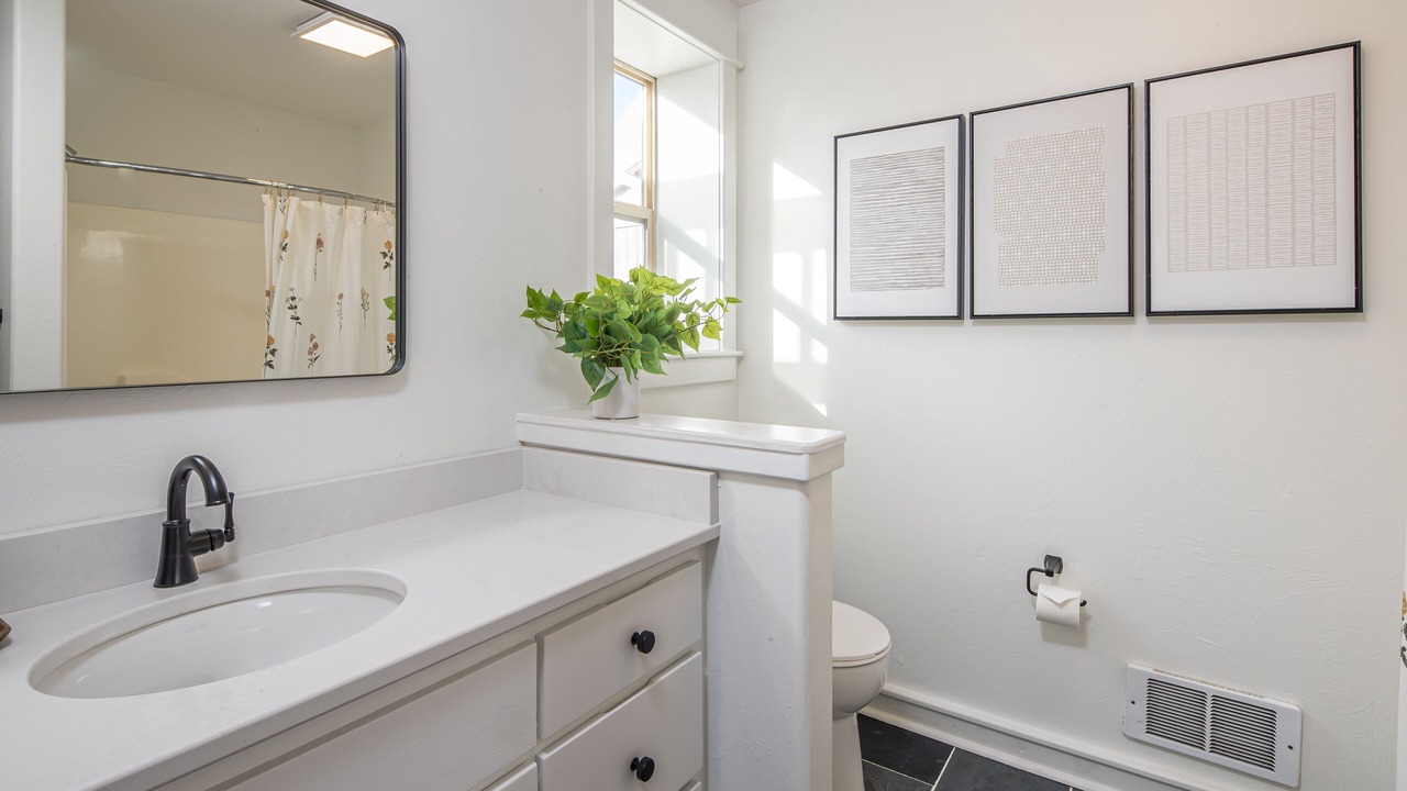 Photo of Bathroom in Porcupine Park