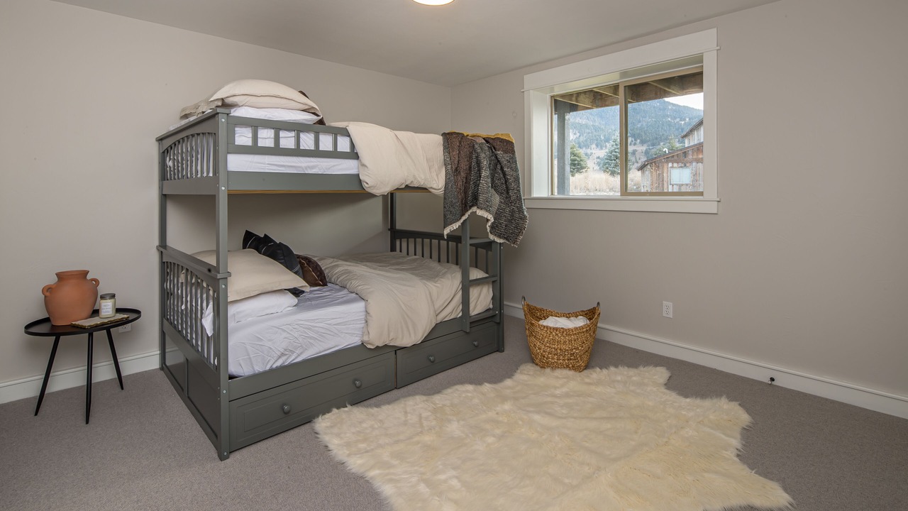 Photo of Bedroom in Porcupine Park