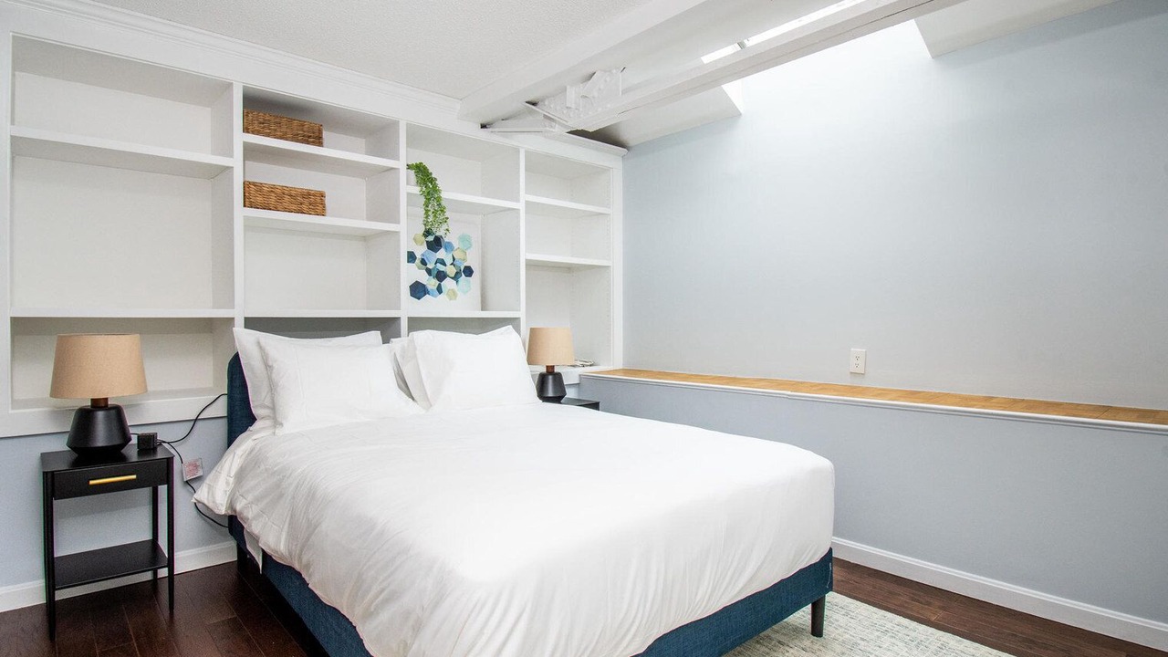 Photo of Bedroom in Thompson Square - Bunker Hill