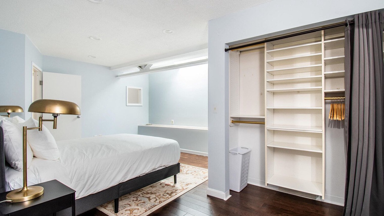 Photo of Bedroom in Thompson Square - Bunker Hill