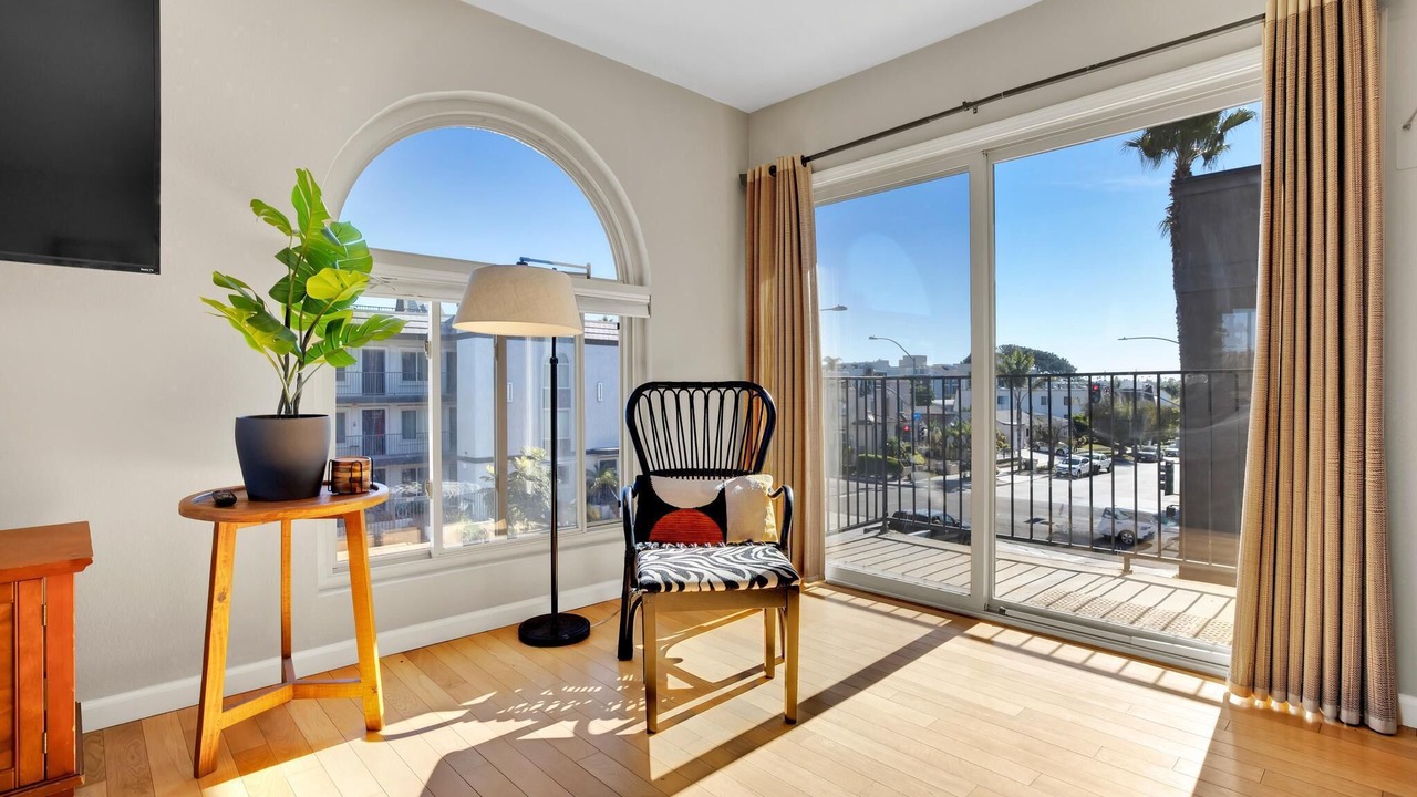 Photo of Livingroom in Crown Point