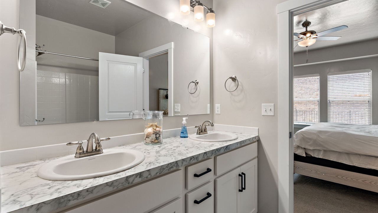 Photo of Bathroom in Eagle