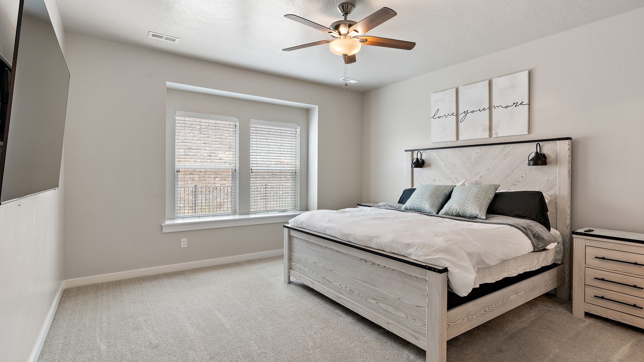 Photo of Bedroom in Eagle
