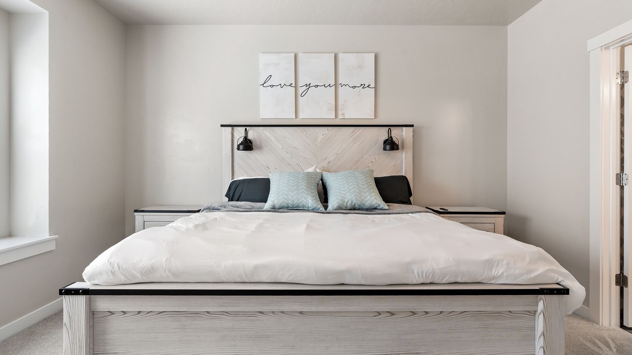 Photo of Bedroom in Eagle