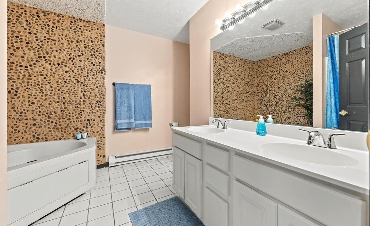 Photo of Bathroom in Long Pond