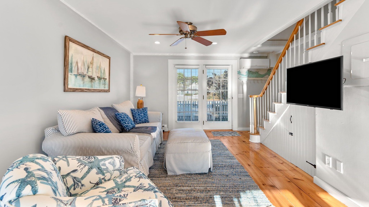 Photo of Livingroom in Mashpee
