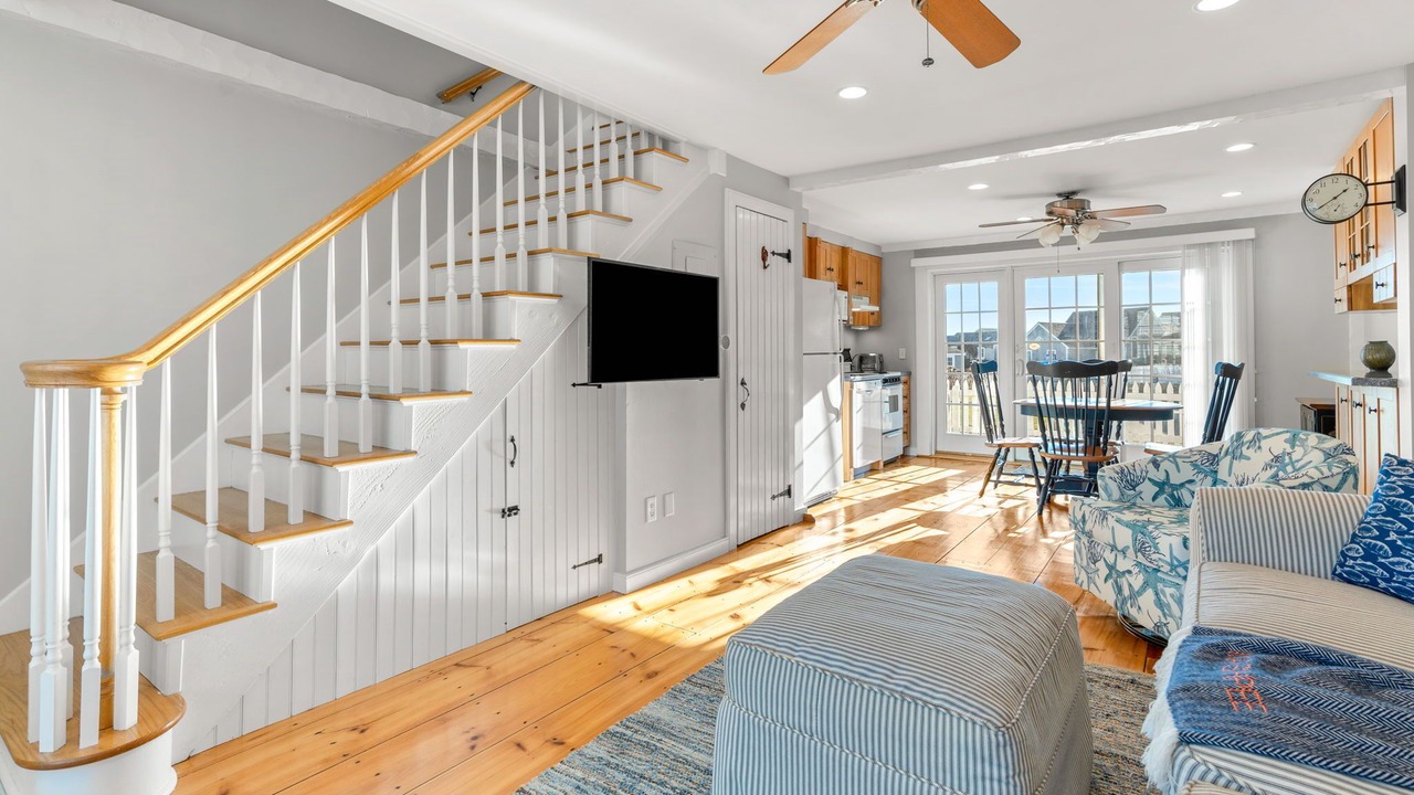 Photo of Livingroom in Mashpee