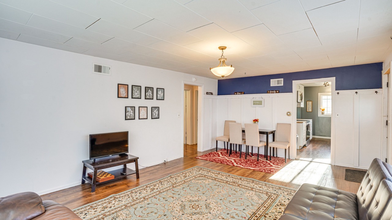 Photo of Livingroom in Sidney