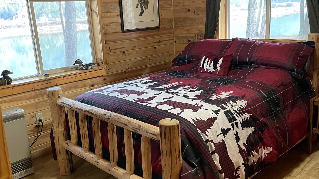 Photo of Bedroom in Thompson Falls